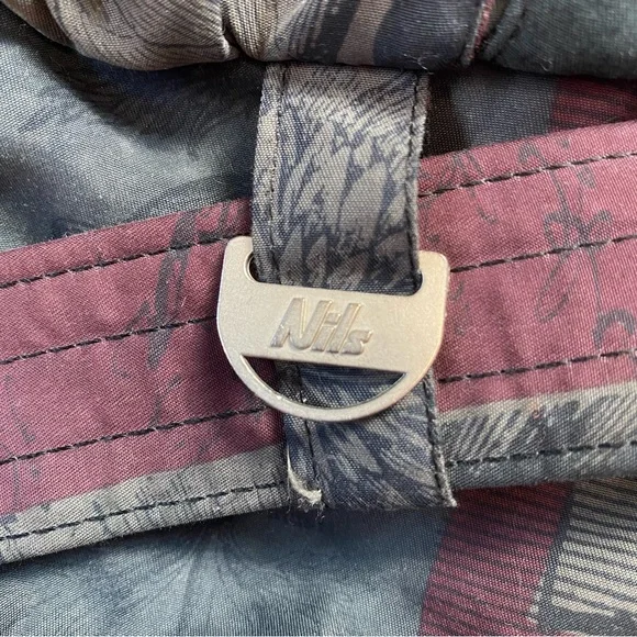 ❌SOLD🏷️Vintage 90s Nils Burgundy Floral Print Ski Jacket - Picture 11 of 15